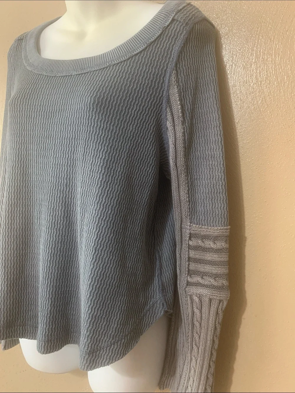 We The Free XS Light Gray Scoop Neck Textured Knit Sweater Top